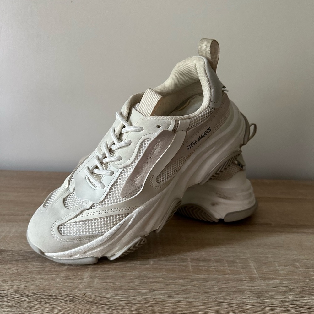 Steve Madden Women's Off-White Sneakers